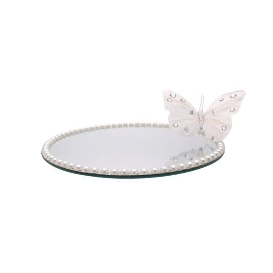 Ivory Birdcages, candles and centrepiece pearl plates- feel free to collect CROYDON