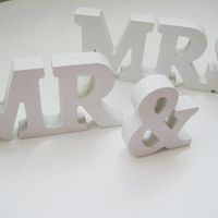 Ivory Birdcages, candles and centrepiece pearl plates- feel free to collect CROYDON