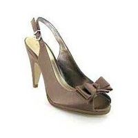 Re: fashion help purlease!