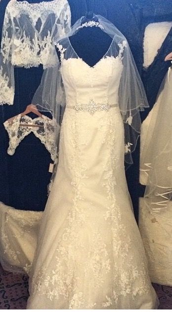Please help me find this dress!
