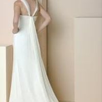 Re: Please post your wedding dress piccies - in a dilemma!