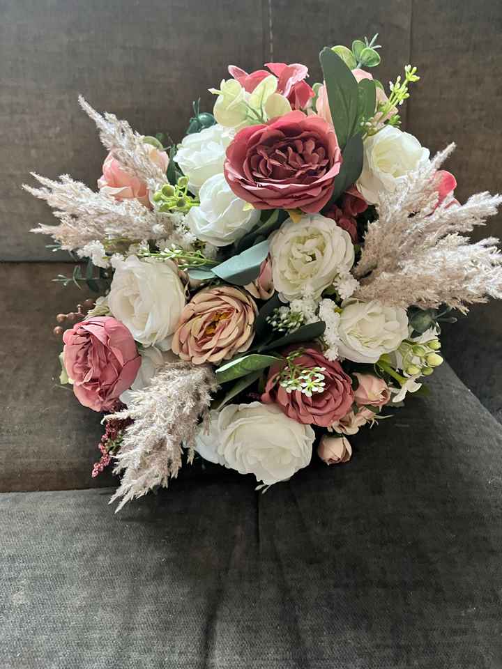 Artificial flowers - 1