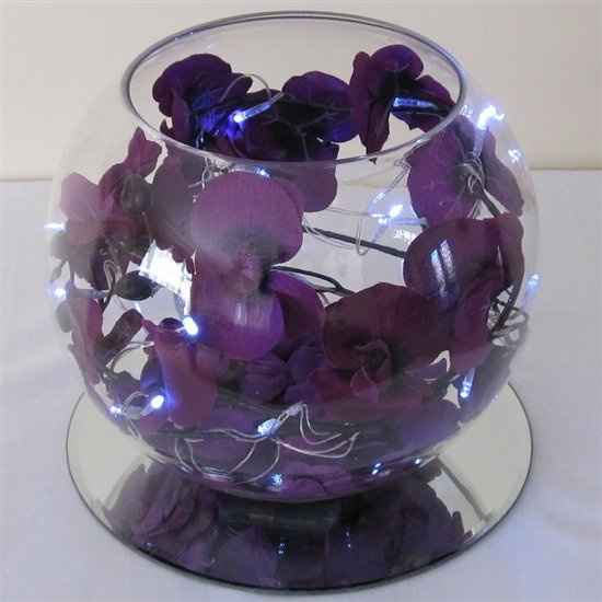 Re: Centrepiece inspiration needed - glass vases