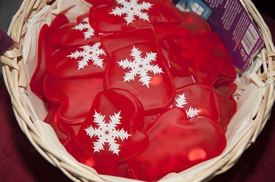 Reusable Hand Warmers for Sale: great favours for winter wedding guests