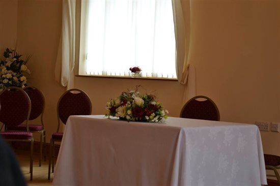 Jenny packham table decorations for sale and gothic style photo frames