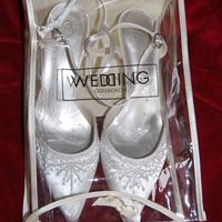 Wedding shoes, wedding bag, and thankyou cards for sale