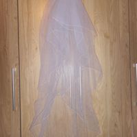 RICHARD DESIGNS WHITE VEIL - NEW