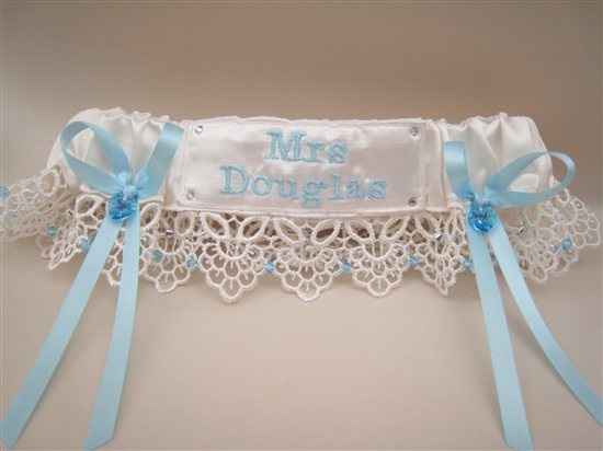 Re: does someone on here sell personalised garters?