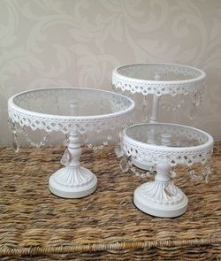 Re: cake stand HELP