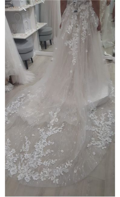 Selling my Mai by Enzonai wedding dress and overskirt 5