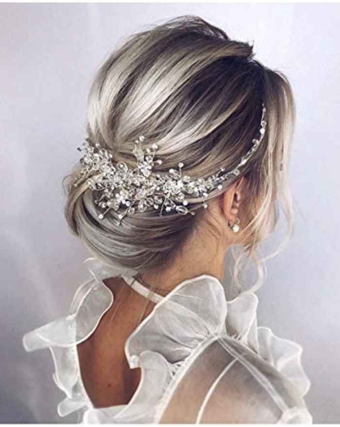 What’s everyone having in their hair? - 1