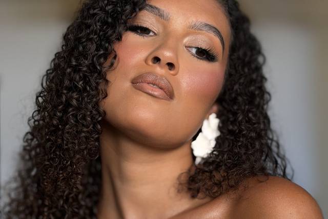 Curly hair