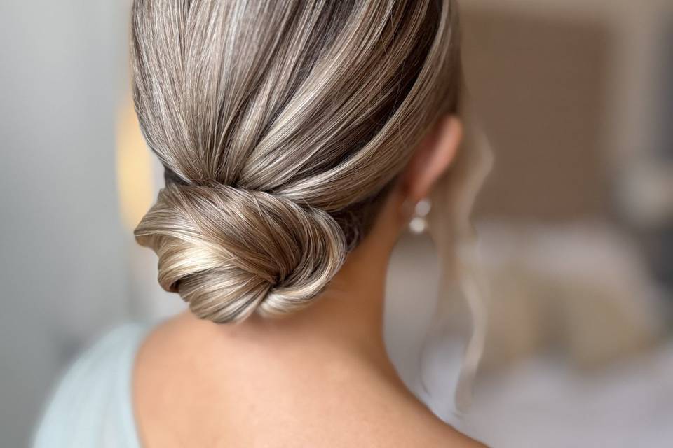 Clean low bun