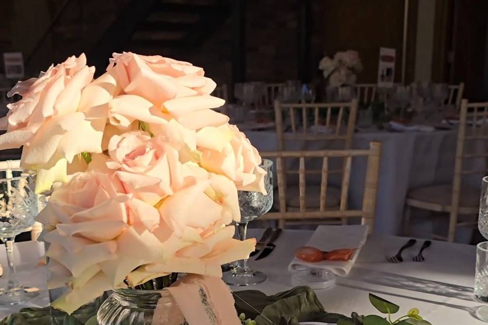 I love a table arrangement!