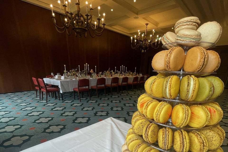 Macaroon tower