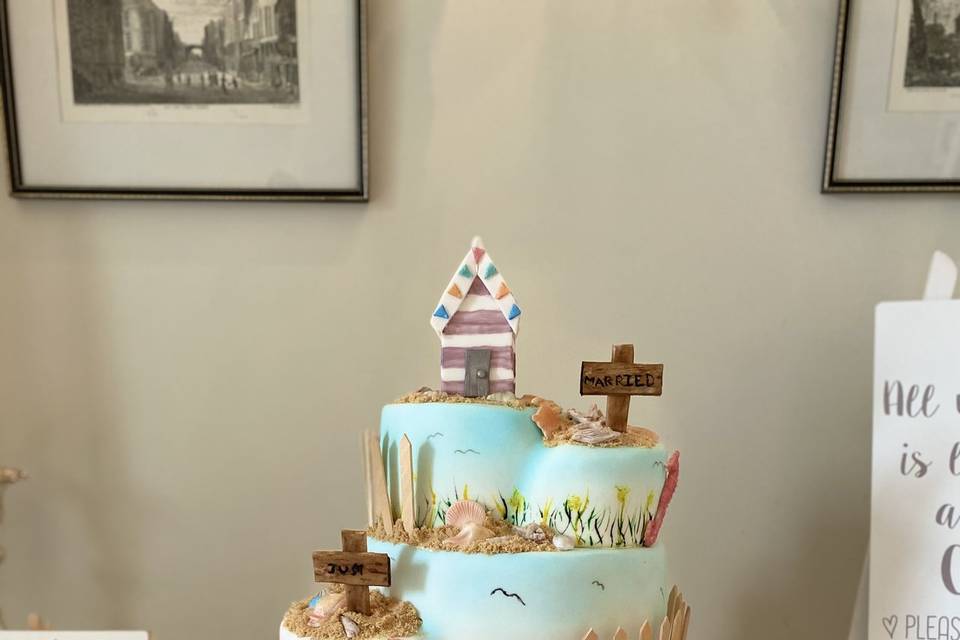 Home - Custom Cakes - Divine Cakes