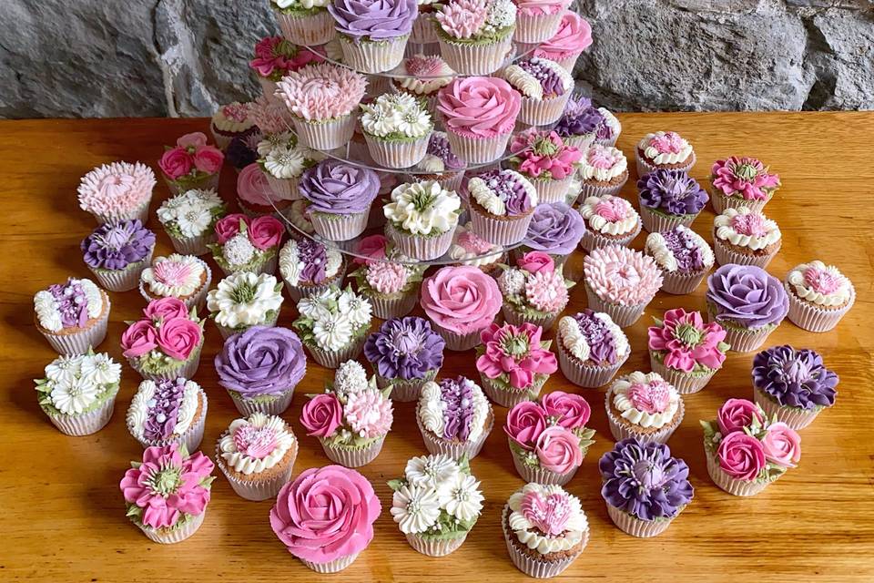 Single Tier & Matching Cupcake