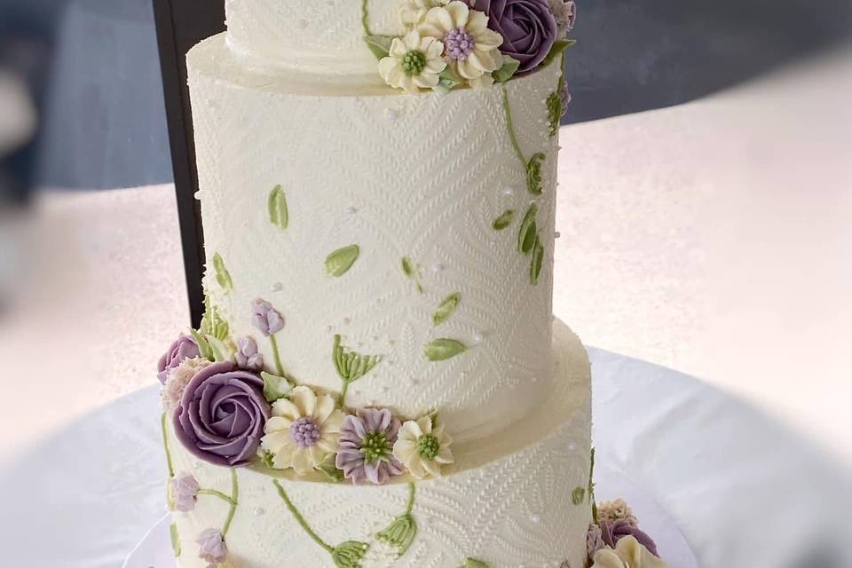 Lilac Flower Wedding Cake
