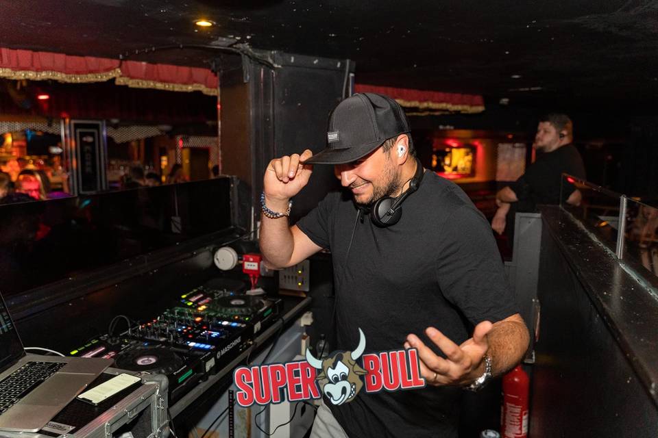 Ed - Club DJing