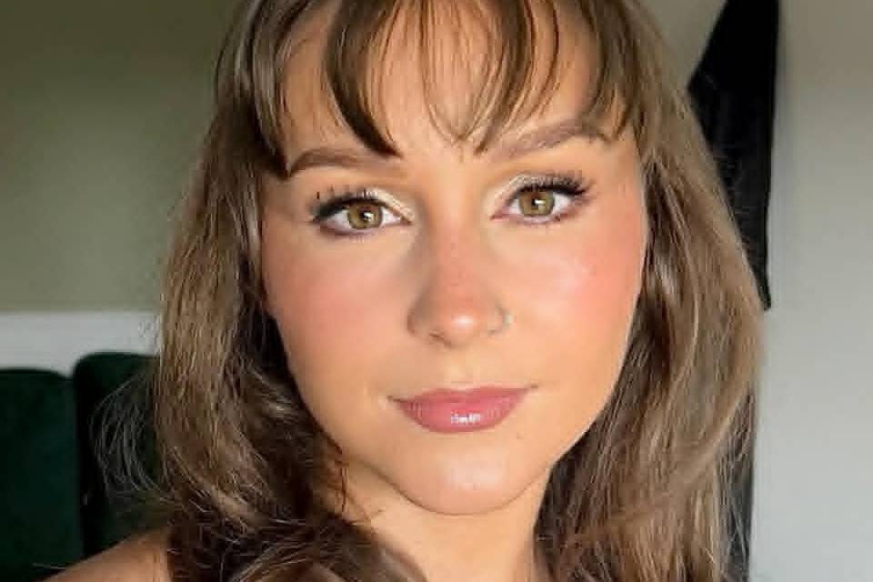 Striking bridesmaid glam
