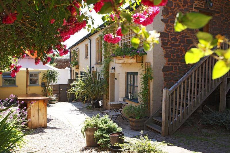 The lamb Inn at Sandford 1