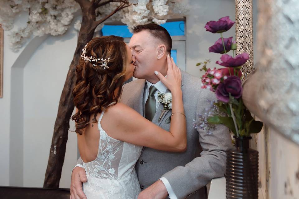 A little kiss
