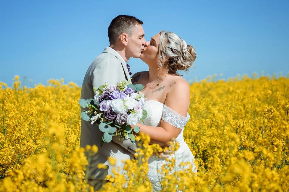 Field embrace