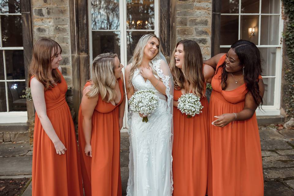 Bride and her Bridesmaids