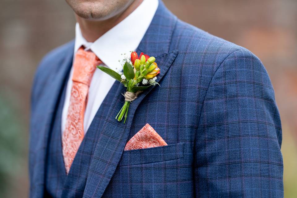 Rustic buttonhole