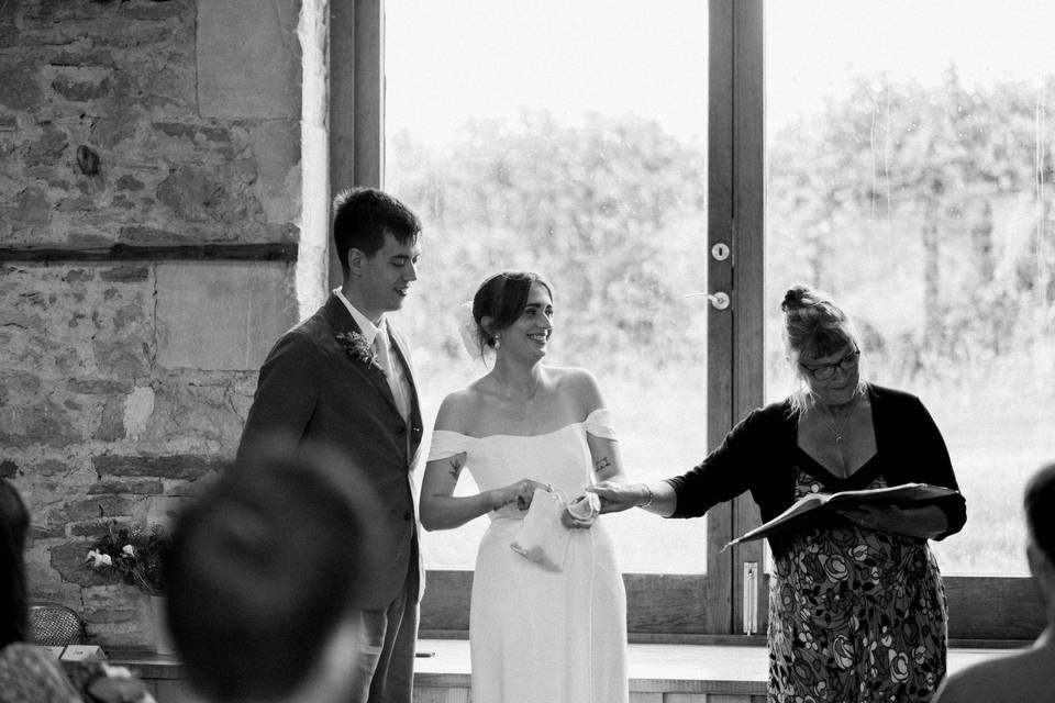 Ceremony laughs c/o Ivyandpine