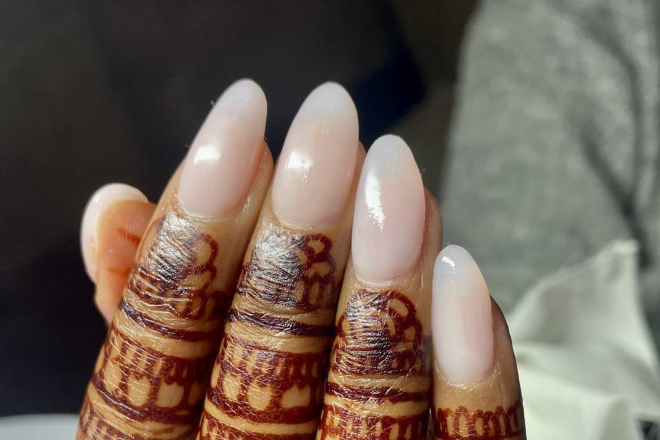 Bridal french nails