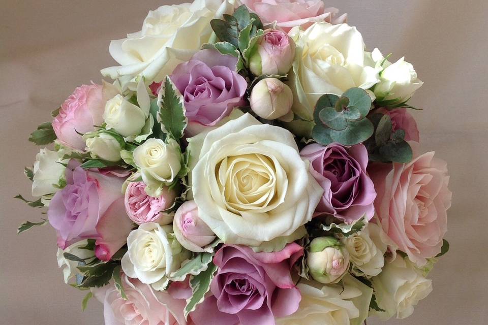 Surrey wedding flowers