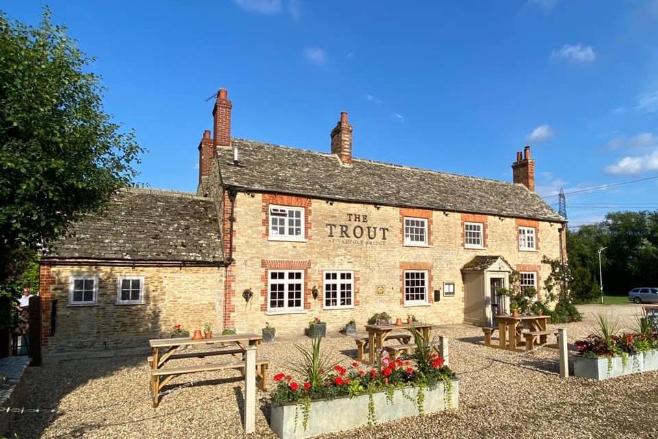 The Trout at Tadpole Bridge