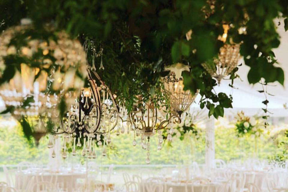 Marquee wedding, ceiling decor