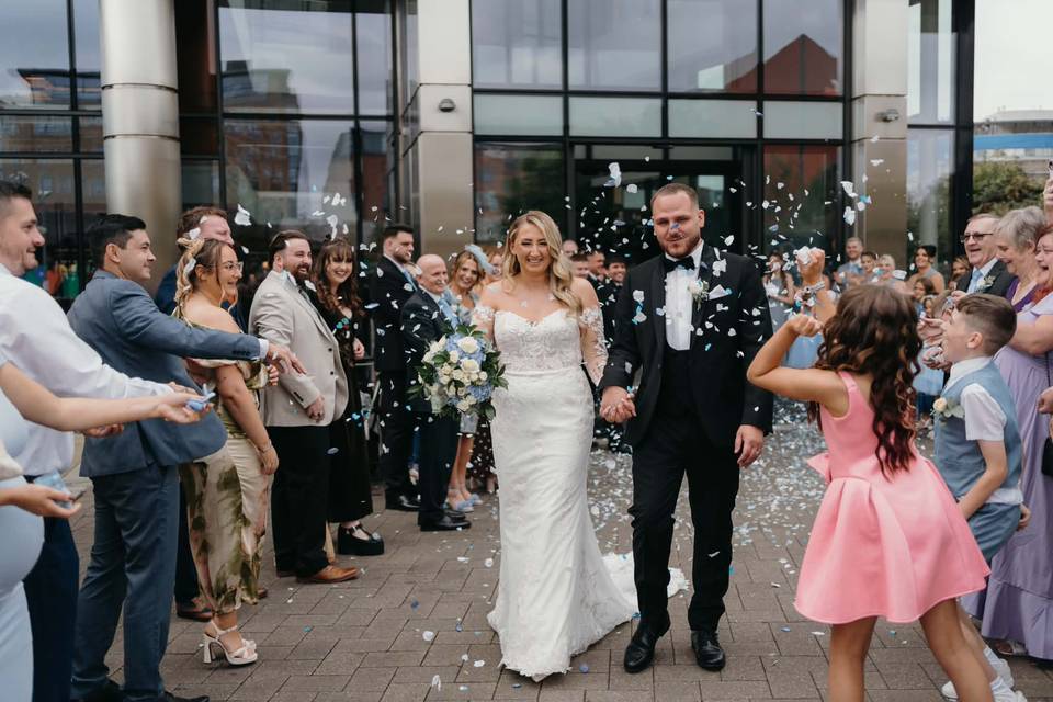 Mr & Mrs Wilson