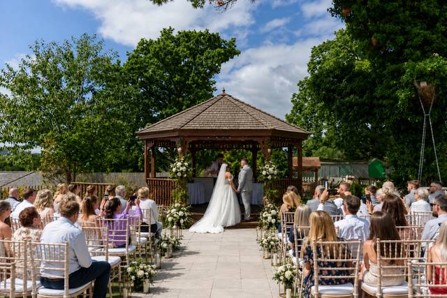 Ashmoor outside ceremony