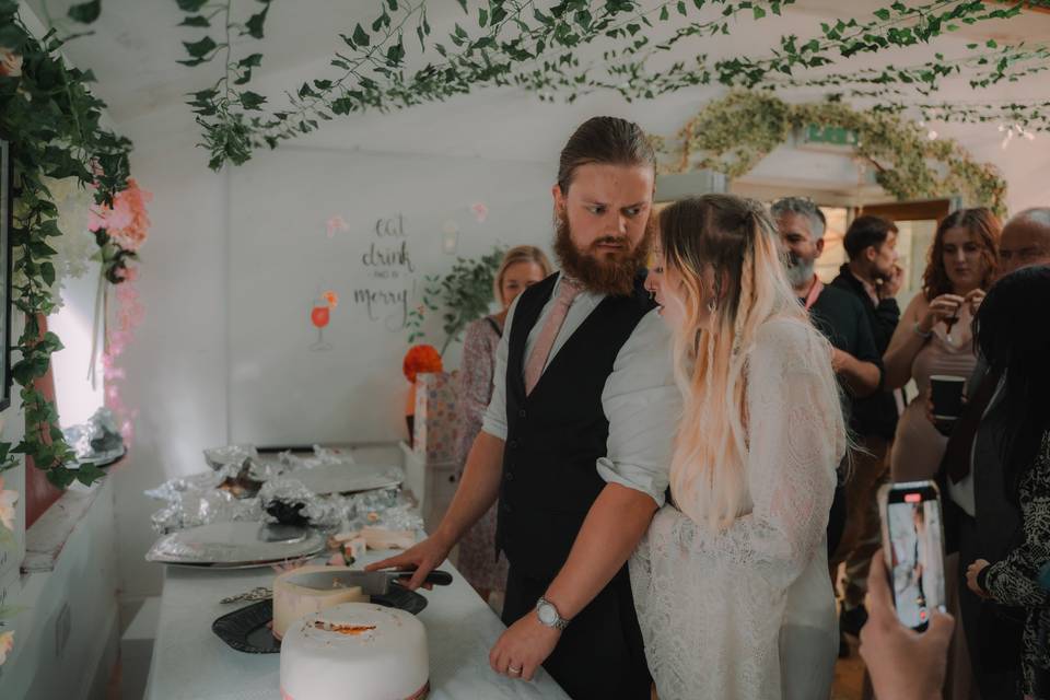 Cake cutting