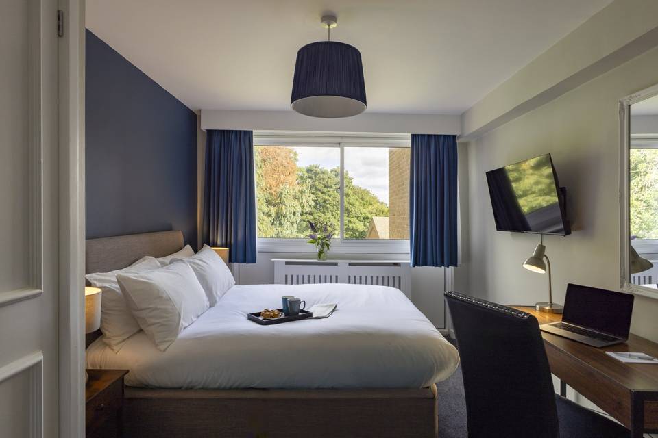 Whately Hall Hotel, Banbury