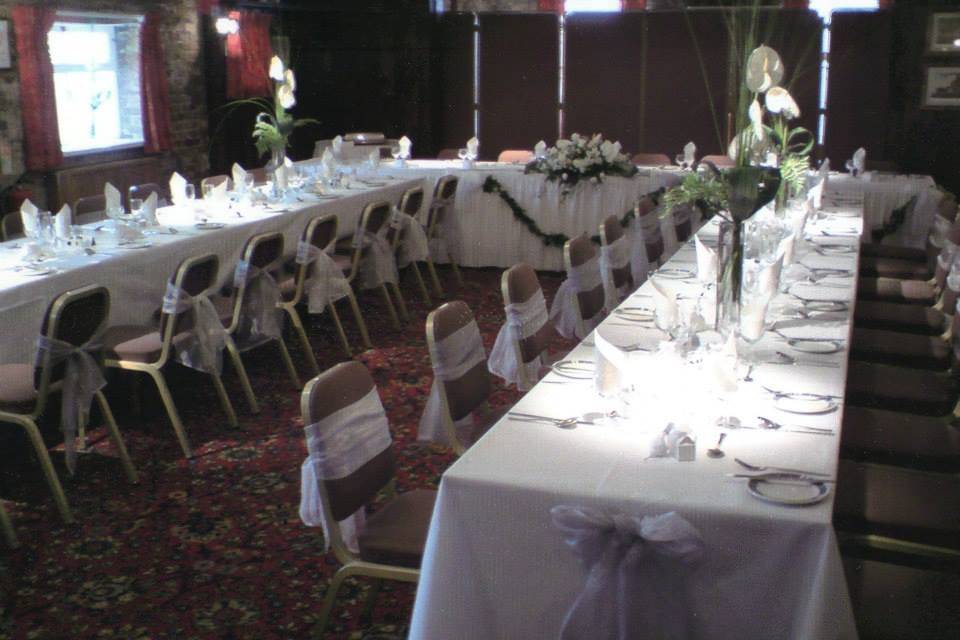 The Red Lion Hotel 10