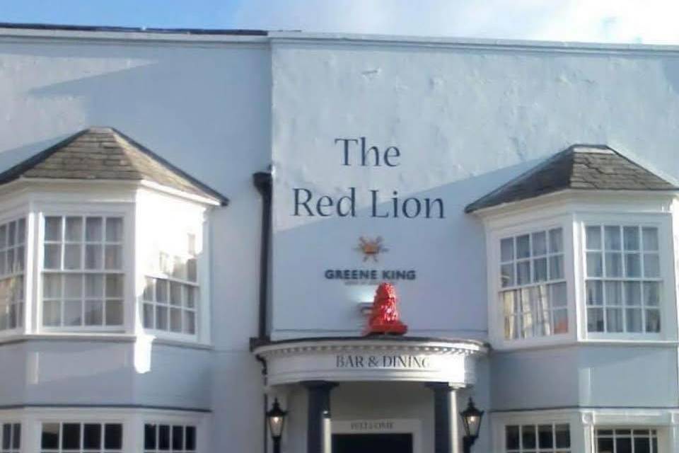 The Red Lion Hotel 3