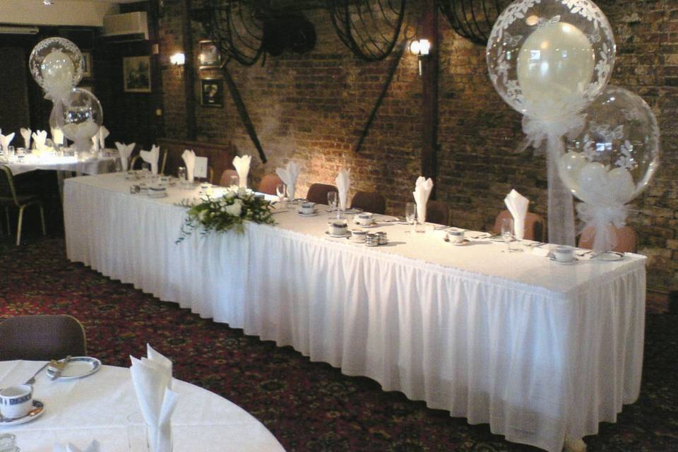 The Red Lion Hotel 8