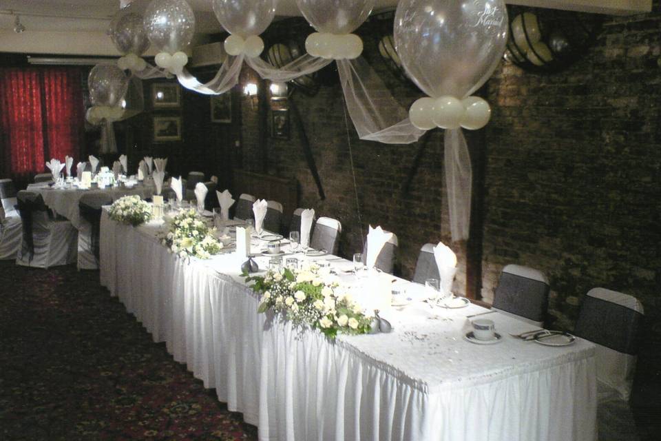 The Red Lion Hotel 9
