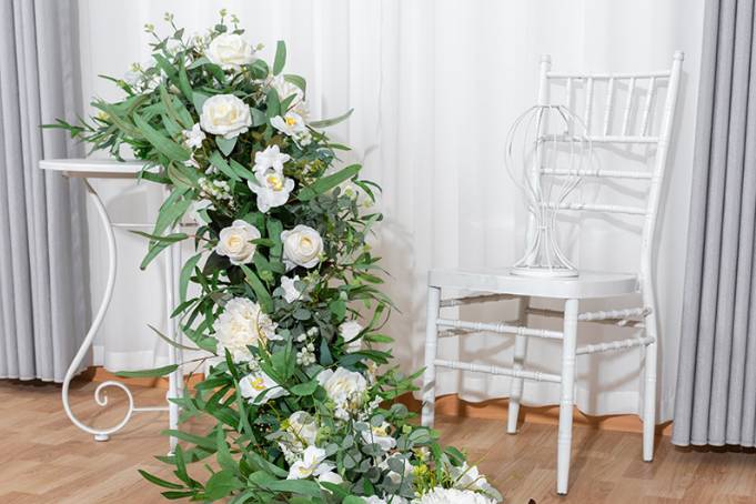 White flower runner