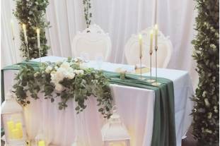 Sweetheart table