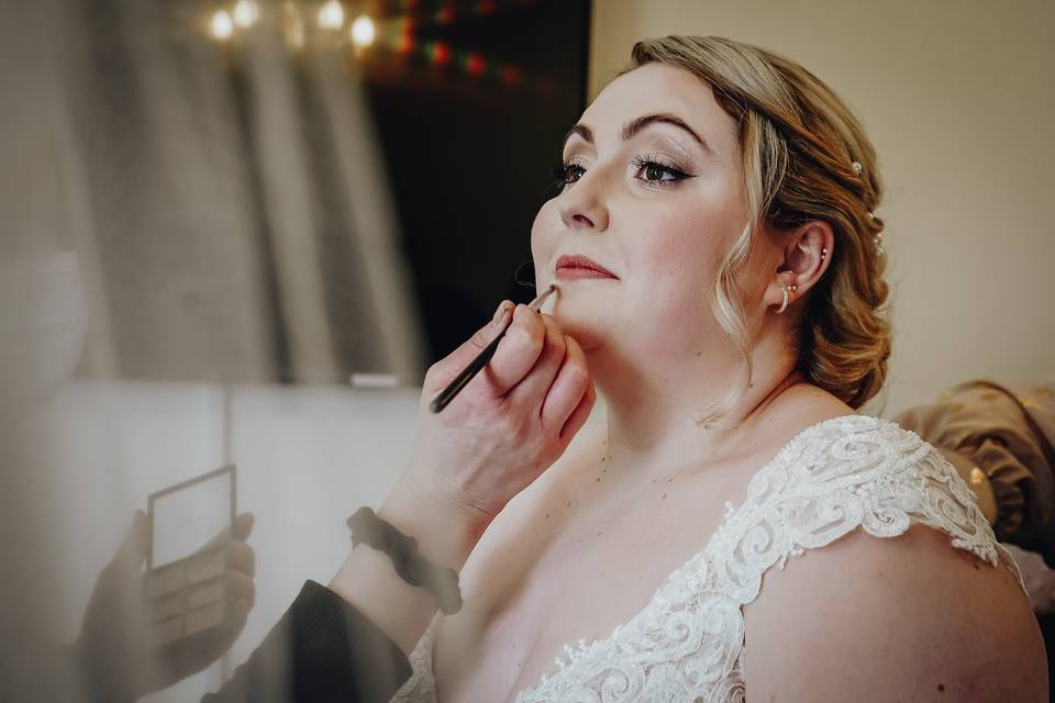 Bridal make up