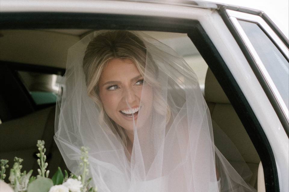 Bride arriving in style