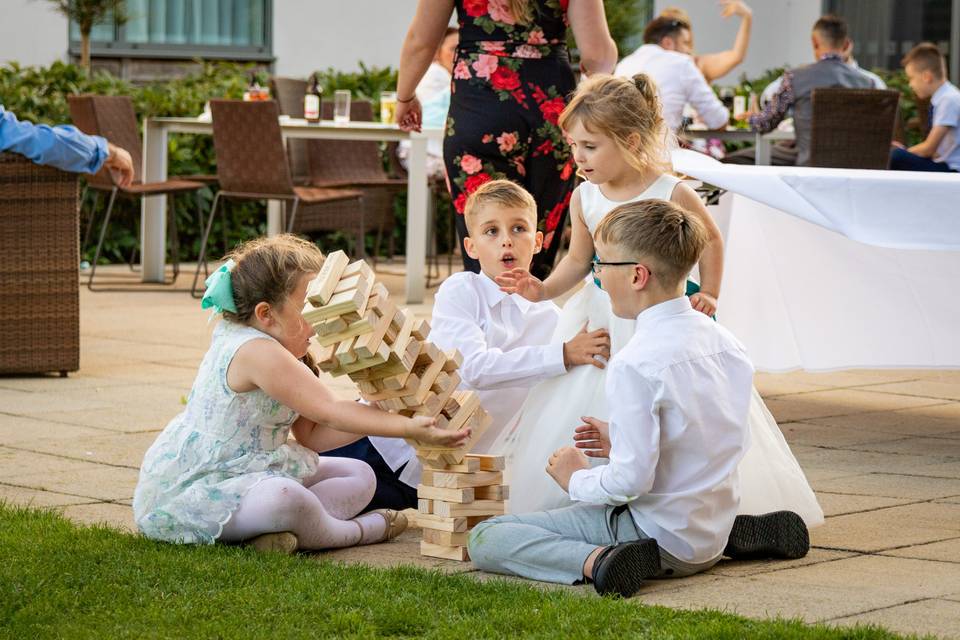 Lawn games at a wedding