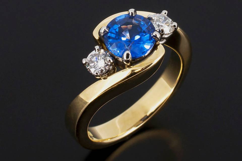 Brilliant cut sapphire