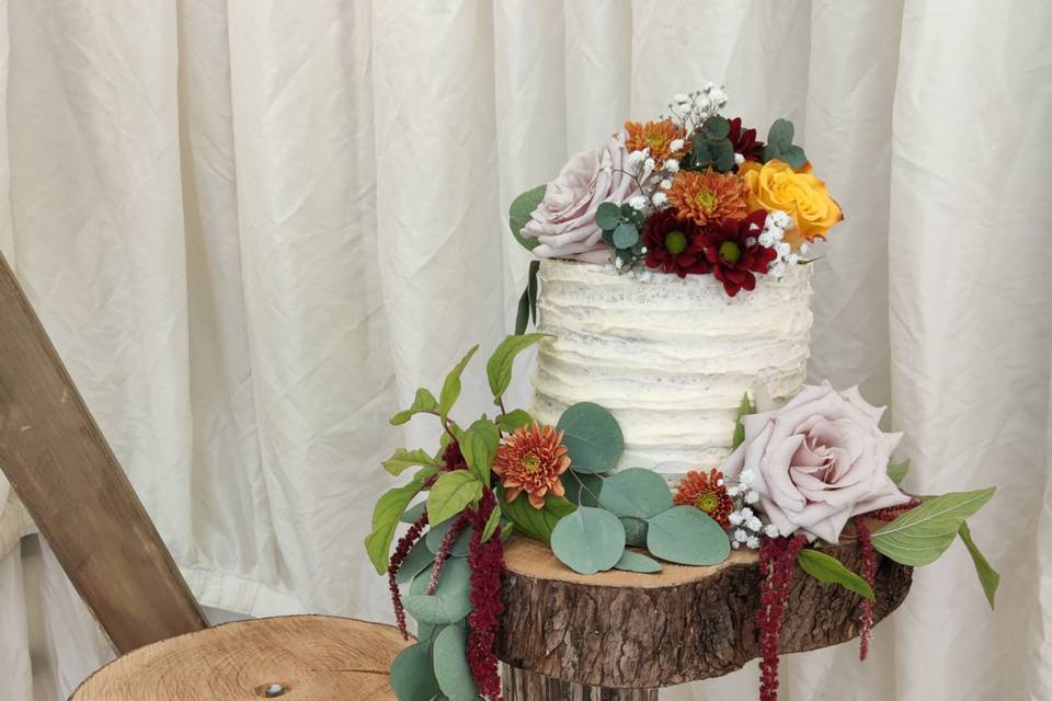 Rustic cake decoration