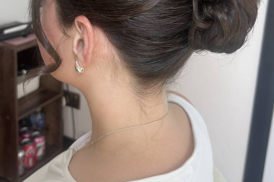 Mid Bun